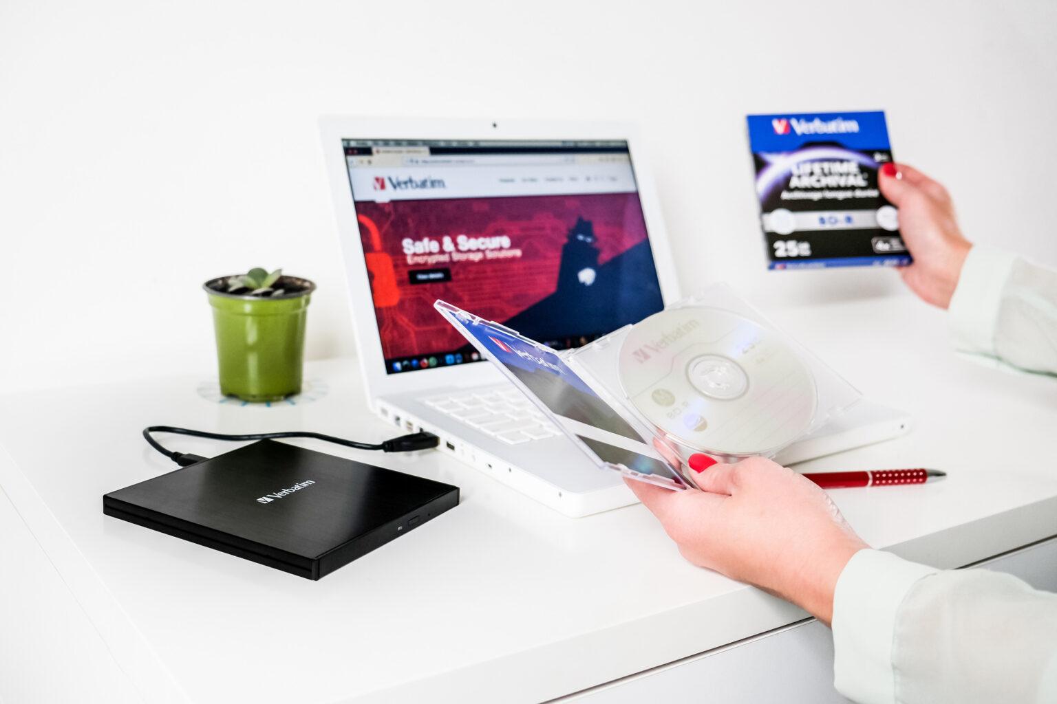 Ultra HD 4K External Slimline Blu‑ray Writer Verbatim